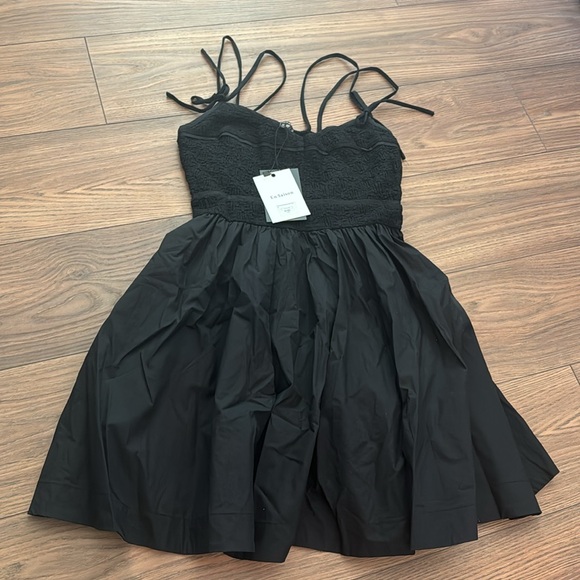 NWT En Saison Bustier Mini Dress Size M - Picture 2 of 3